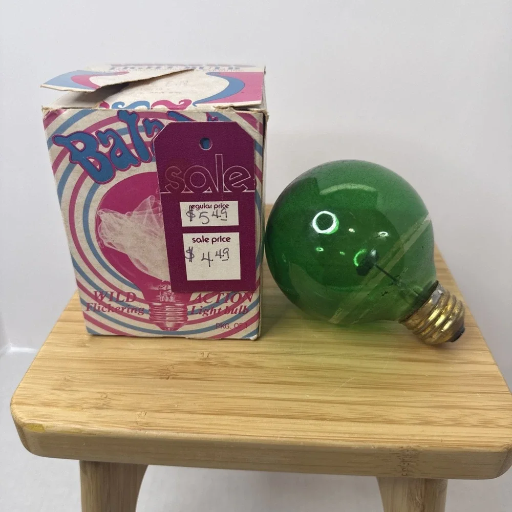 Vintage Balafire Flicker Flame Wild Action Light Bulb w Box Tested Working Green